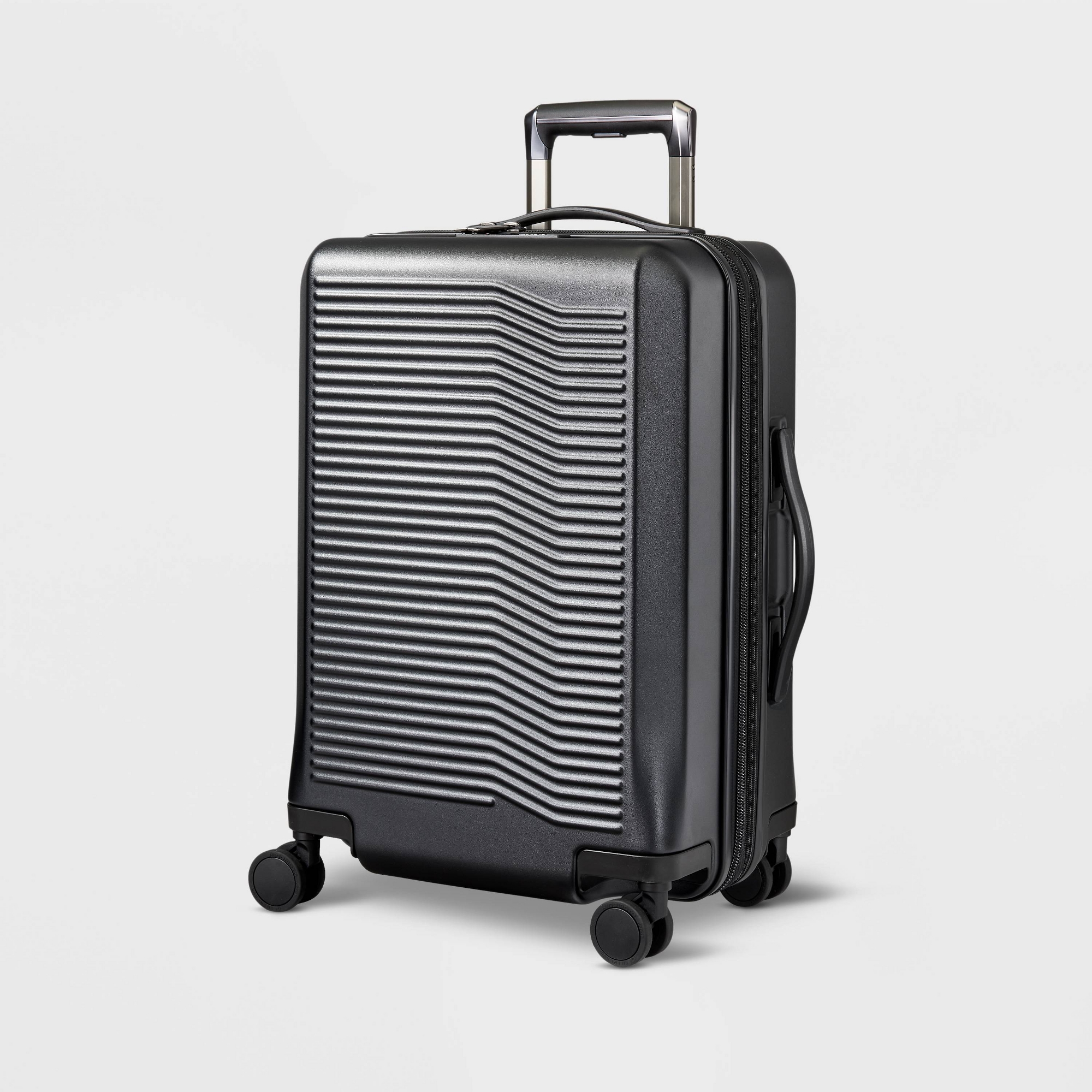 Signature Hardside Carry On Spinner Suitcase Matte Black - Open Story™