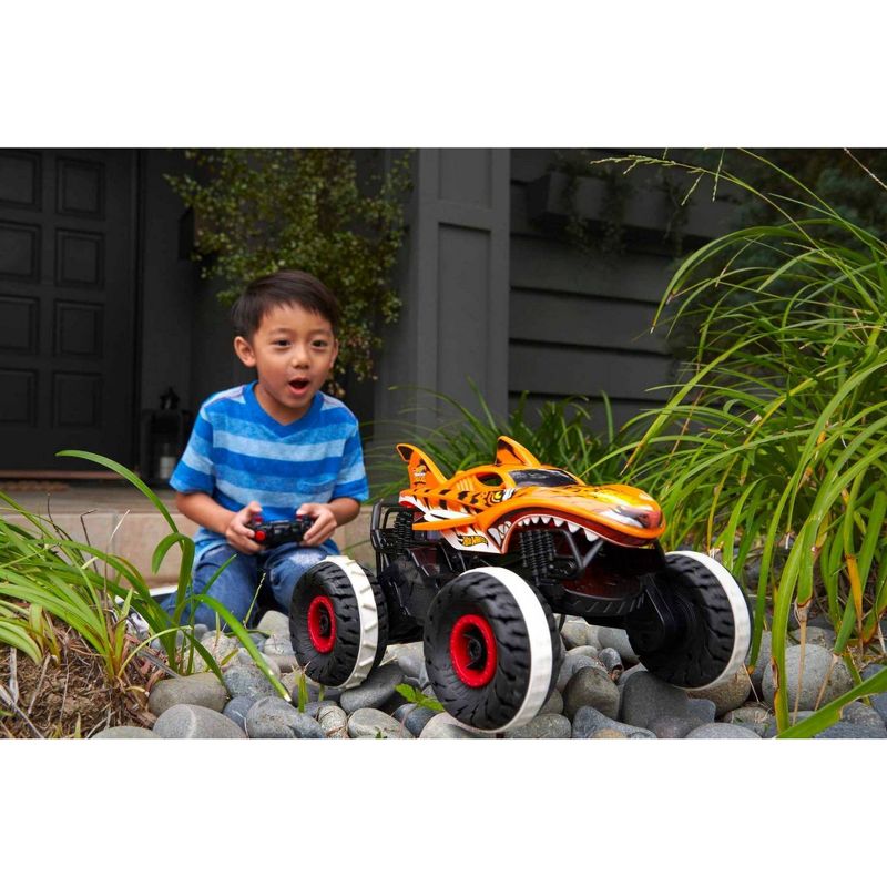 Hot Wheels Monster Trucks 1:15 Scale Remote Control Unstoppable Tiger Shark Vehicle, 3 of 8