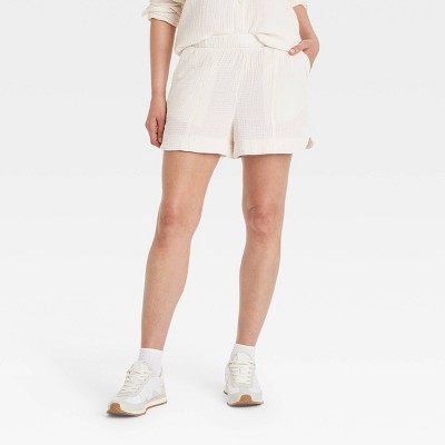 Women's High-Rise Pull-On Shorts - Universal Thread™ Cream L