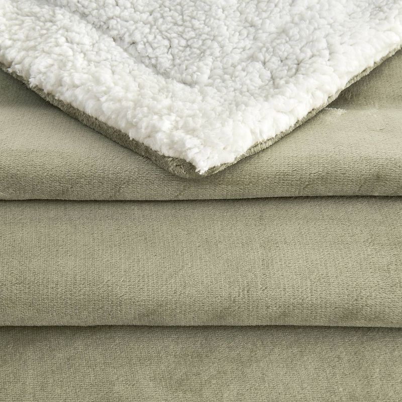 Cozy Solid Plush with Shearling Reverse Bed Blanket - Isla Jade, 6 of 8