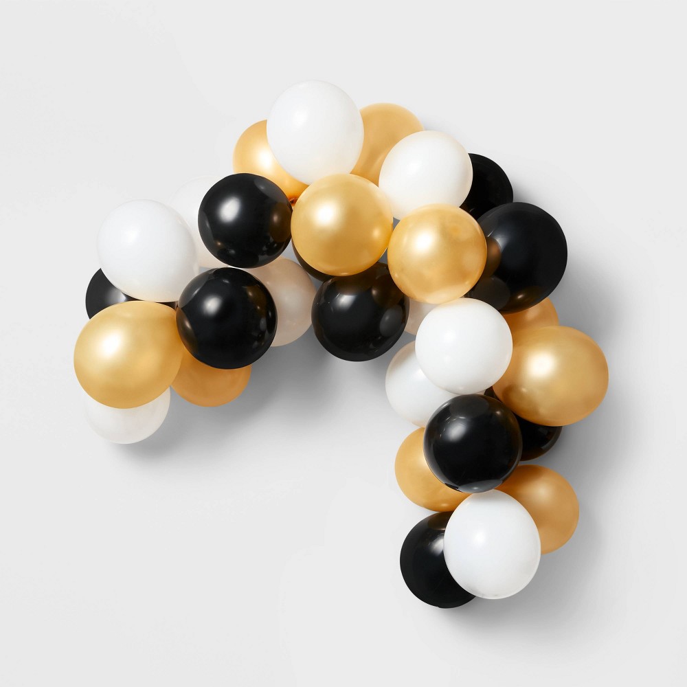 30ct Balloon Garlands Black/Gold/White - Spritz™