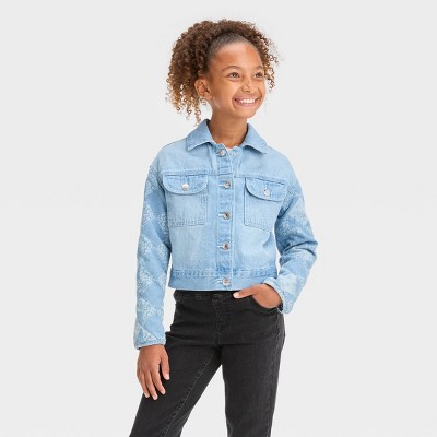 Girls wearing outlet jean jackets