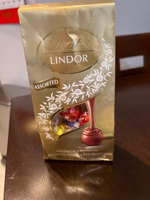 Lindt Lindor 70% Extra Dark Chocolate Candy Truffles - 6 Oz. : Target