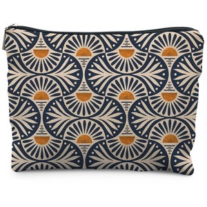 Generic Makeup Bag Gifts for Women, Sunset Leaf Aesthetic Makeup Pouch makeup bag with unique patterns - 1 of 4