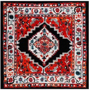 Vintage Hamadan VTH225 Power Loomed Indoor Rugs - Safavieh - 1 of 4