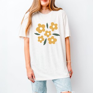Simply Sage Market Yellow Daises Short Sleeve Tee - 1 of 4