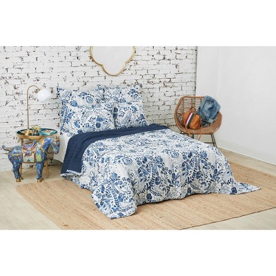 Starla White and Indigo Cotton King Quilt