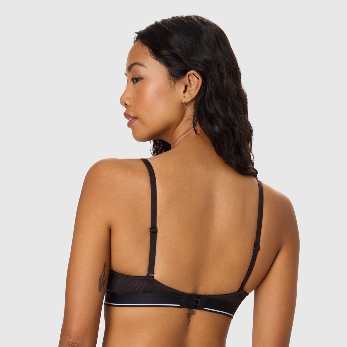 Hanes Women's Legends Wirefree Contour Bra - thumbnail 2