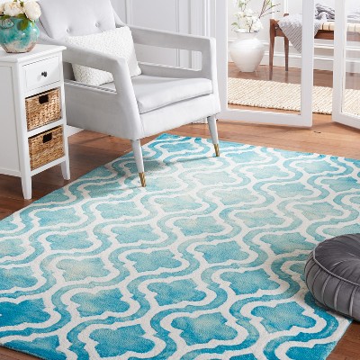 Turquoise and Ivory Hand-Tufted Wool 4' x 6' Area Rug