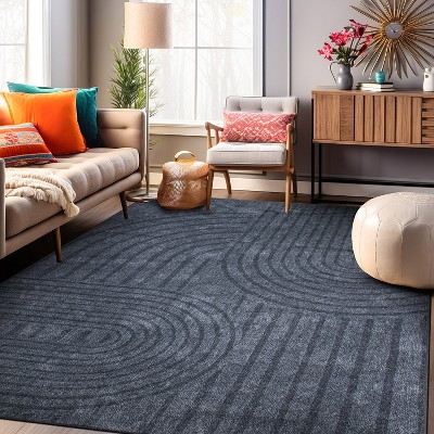 Gray Flat Woven Stain-Resistant 5' x 7' Synthetic Area Rug