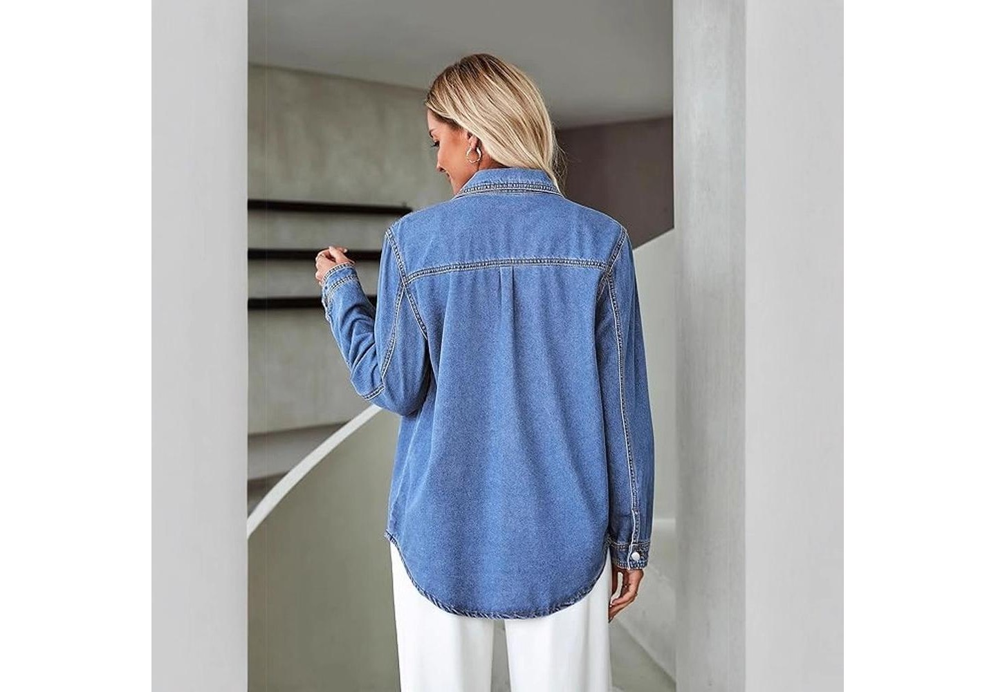 Женская куртка EadianDree Women Denim Jacket Long Sleeve Lapel Button Front Patch Pockets Casual Outerwear, цвет: Джинсовый — фото 2