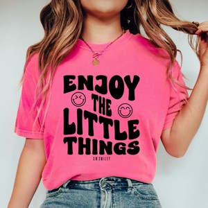Simply Sage Market S.W.Smiley Enjoy The Little Things Garment Dyed Tee - S - Crunchberry - 1 of 4