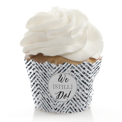 Big Dot of Happiness We Still Do - Wedding Anniversary Party Decorations - Party Cupcake Wrappers - Set of 12