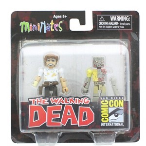 Diamond Comic Distributors, Inc. The Walking Dead Exclusive Minimates 2 Pack - Rick Grimes & Walker - 1 of 2