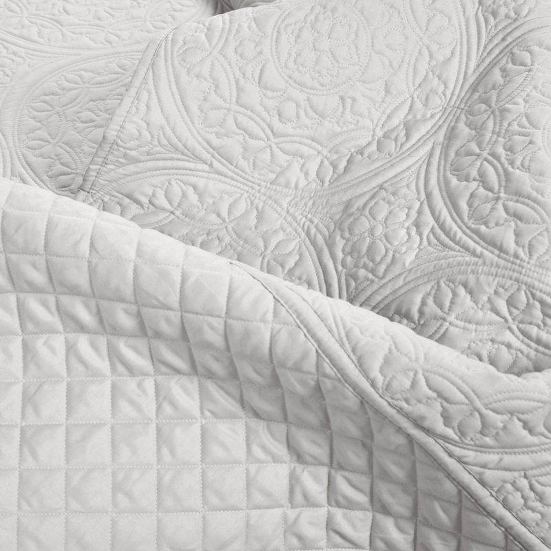 Medallion Scallop Oversized Embroidered Bedspread Set - Lush Décor, 5 of 13