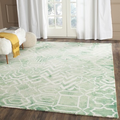 Ivory and Green Hand-Tufted Wool 8' x 10' Area Rug