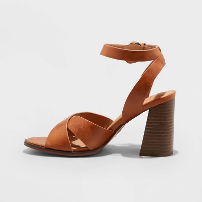 closed toe sandals target