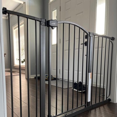 Black Metal Extra Wide Retractable Safety Gate