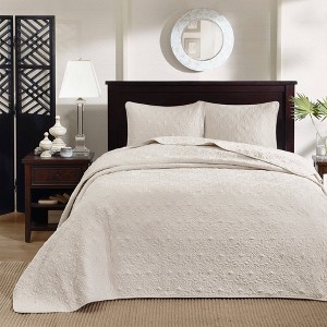 Vancouver Reversible Bedspread Set - Madison Park - 1 of 4