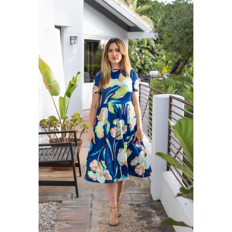 24seven Comfort Apparel Womens Blue Floral Short Sleeve Pleated Flare Midi Pocket Dress, 4 of 9