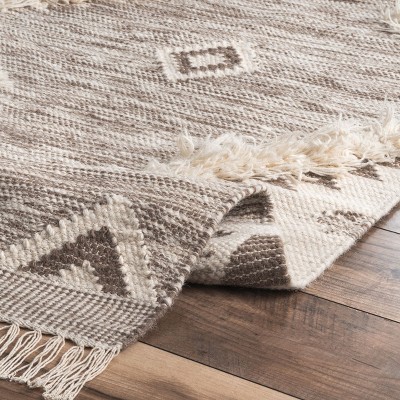 Beige Handmade Wool Shag Area Rug with Braided Tassels