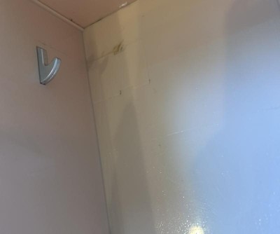 Guest review image 2 of 3, zoom in