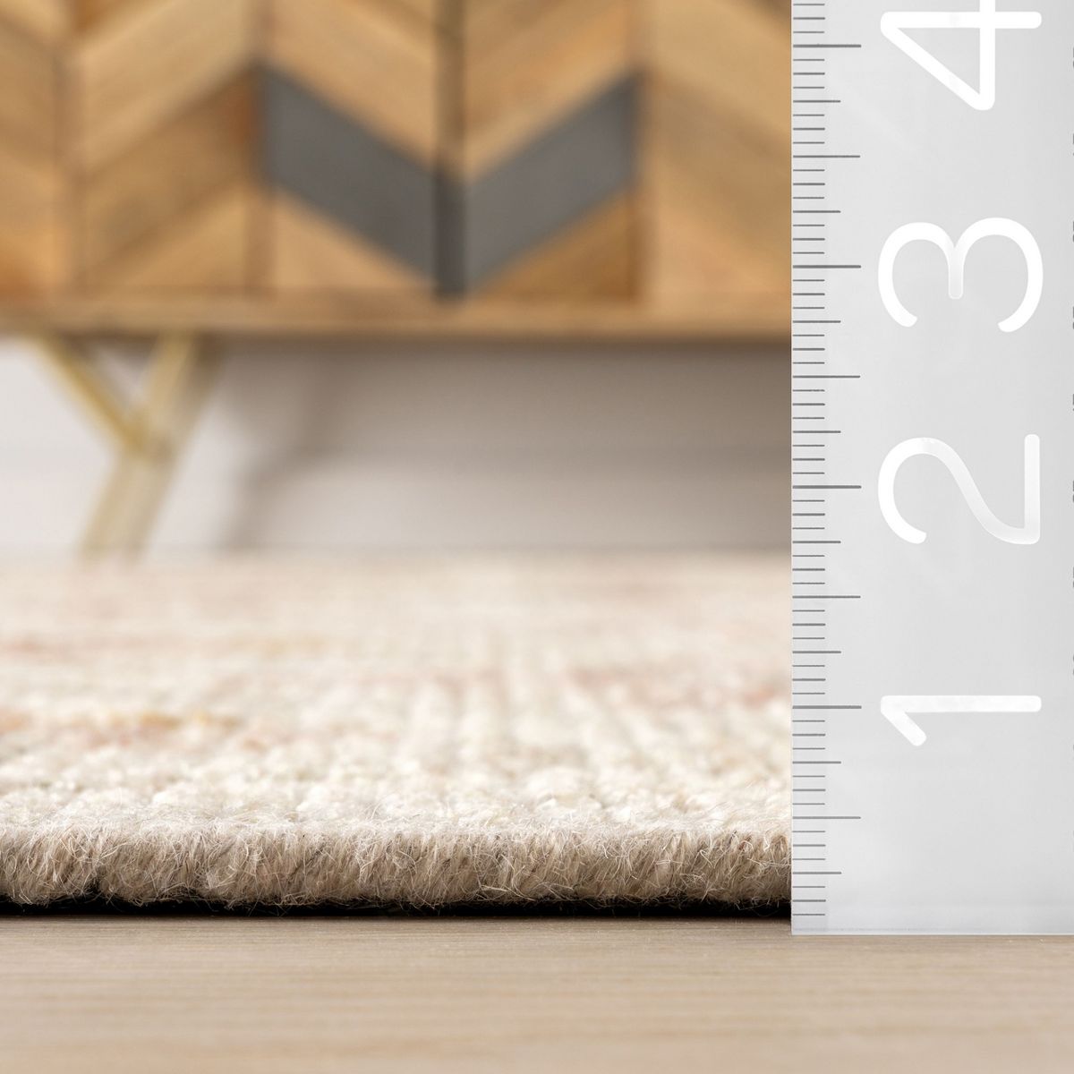 Padma Lakshmi x Rugs USA - Elizabeth Hand-Tufted Vintage Medallion Wool-Blend Rug - thumbnail 4