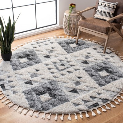 Ivory Grey Diamond Braided Shag 6'7" Round Area Rug