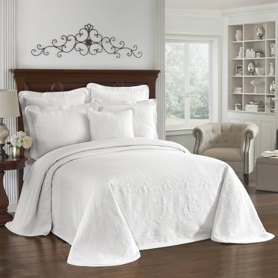 white bedspread queen target