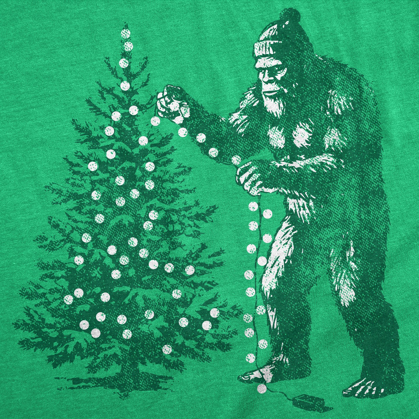 Мужская футболка Crazy Dog T-Shirts, Inc. T Shirts Bigfoot Christmas Tree Sasquatch Tee For Men - Crazy Dog T Shirt Gift For Christmas Green, цвет: Зелёный — фото 2