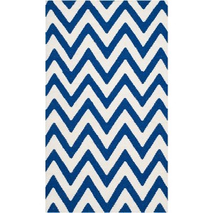 Dhurries DHU557 Hand Woven Flat Weave Indoor Rugs - Safavieh - 1 of 4