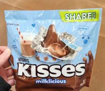 Hershey's Kisses Milklicious Milk Chocolate With Creamy Chocolate Milk  Filling - 9oz : Target