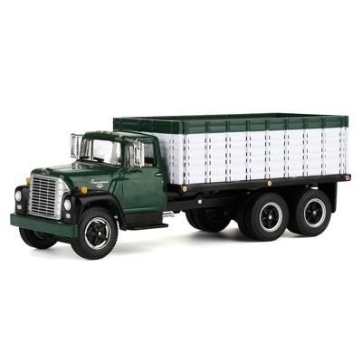 First Gear DCP 1/64 International Loadstar Tandem Axle Grain Truck, Green & White 60-2071