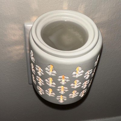 5 X 3 Paisley Pattern Plug-in Scent Warmer White - Threshold™ : Target