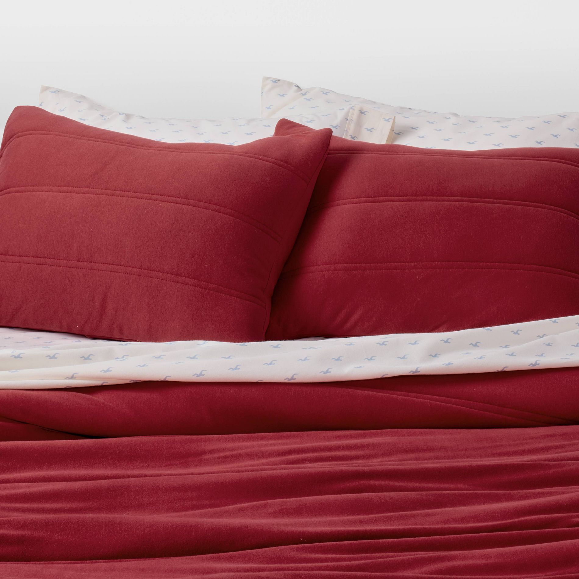 Twin/Twin Extra Jersey Puff Comforter Set Red - The Hollister Collection at Target