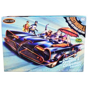 Skill 2 Model Kit 1966 Batmobile with Penguin and Catwoman Figures "Batman" (1966-1968) TV 1/25 Scale Model by Polar Lights - 1 of 4