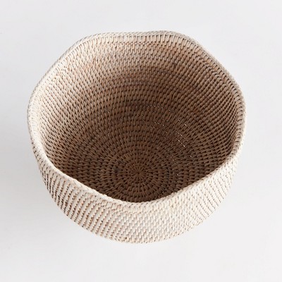 White Scalloped Handmade Rattan Footed Planter