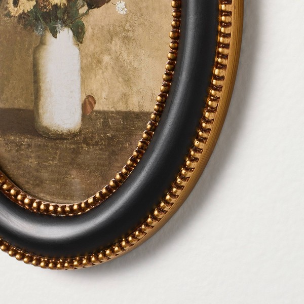 Arte de pared floral enmarcado ovalado negro y latón - Hearth & Hand™ with Magnolia 3