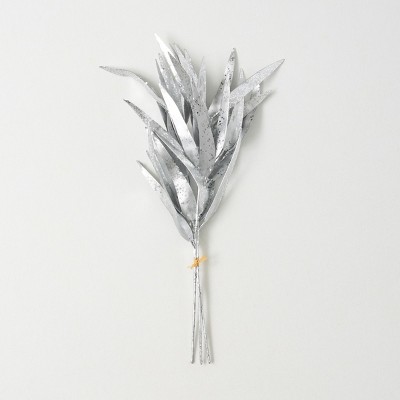 Artificial Silver Eucalyptus Blade Bundle Silver 17"H