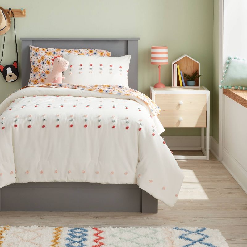 Pom Kids' Comforter Set - Pillowfort™, 2 of 8