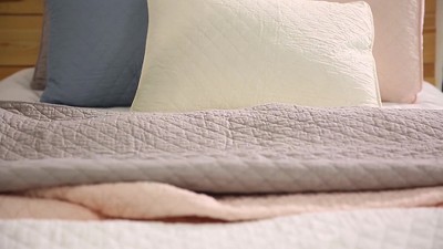 Gray and White Full/Queen Cotton Reversible Quilt Set