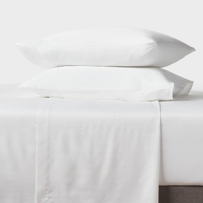 Queen White Cotton-Blend Sateen Sheet Set with Recycled Polyester