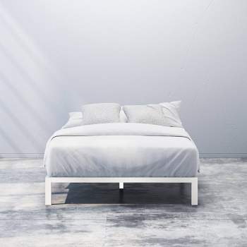 King 14" Metal Platform Bed Frame White - Zinus