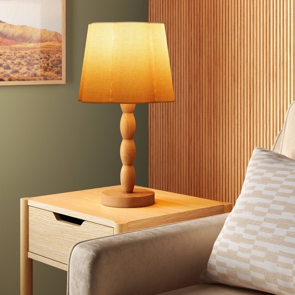 Lámpara de mesa de madera torneada con pantalla festoneada - Room Essentials™ 2