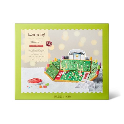 Sports Stadium Kit with Green Icing and Festive Paper - Favorite Day™