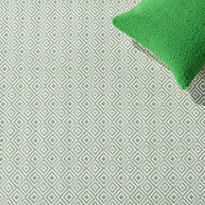 Green Geometric 4' x 6' Indoor/Outdoor Area Rug