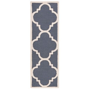 Cambridge CAM140 Tufted Indoor Rug - Safavieh - 1 of 3