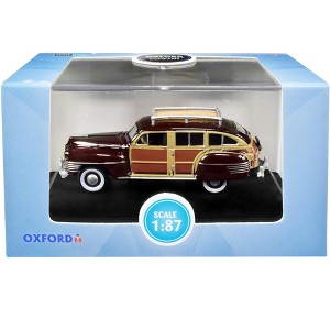 1942 Chrysler Town and Country Woody Wagon Regal Maroon with Roof Rack 1/87 (HO) Scale Diecast Model Car by Oxford Diecast - 1 of 3
