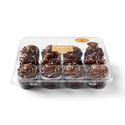 Buttercreme Chocolate Cupcakes - 1.256lbs/12ct - Favorite Day™