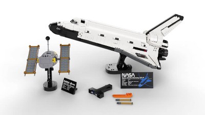  LEGO Icons NASA Space Shuttle Discovery 10283 Model Building  Set - Spaceship Collection with Hubble Telescope, Detailed Display for Home  or Office Decor, Gift Idea for Adults : Toys & Games